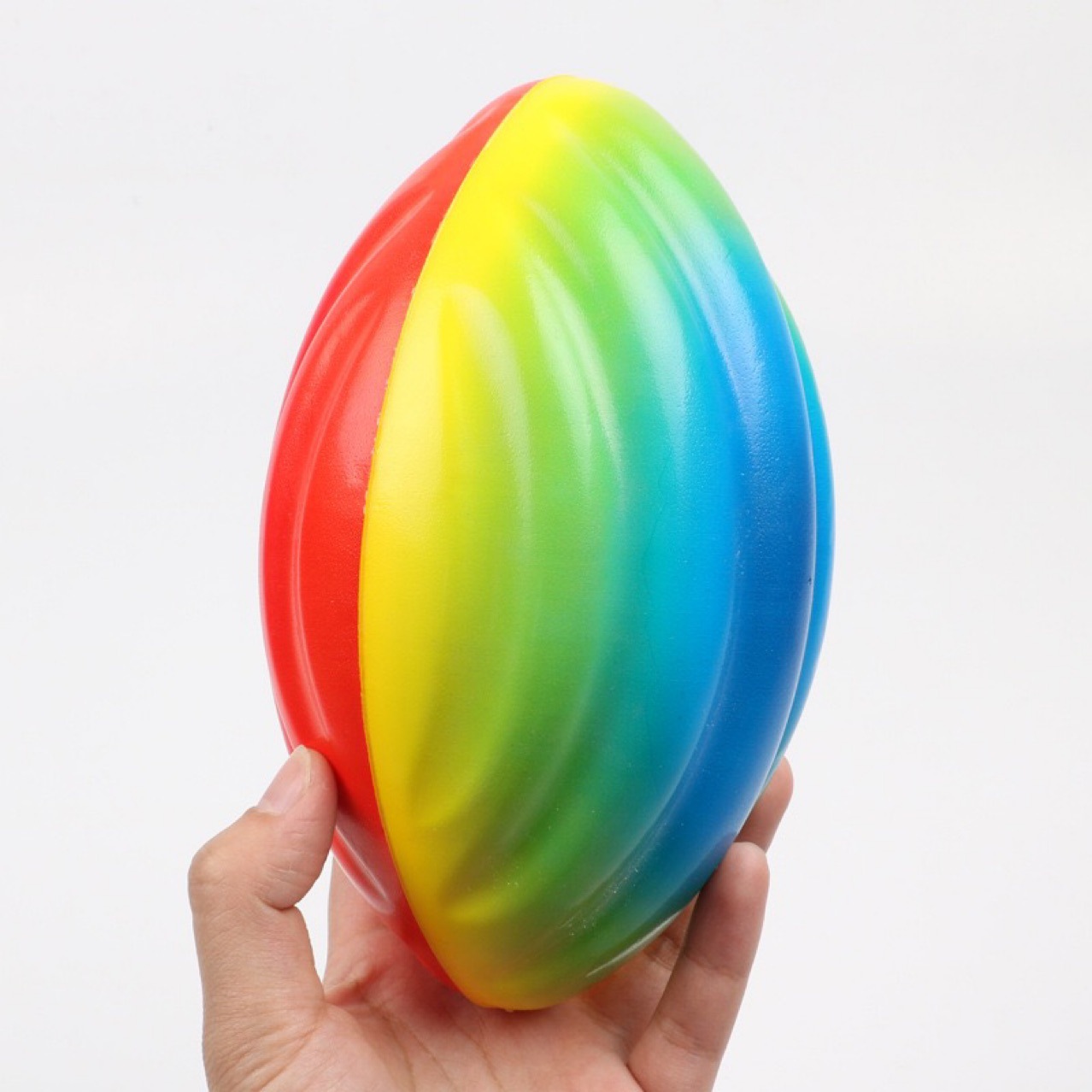 PU聚氨酯海绵软球17厘米橄榄球儿童学校安全运动玩具发泡球