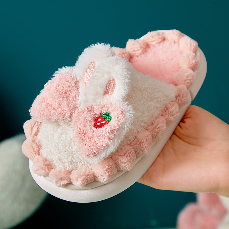 Wholesale of fleece children's cotton slippers, girls' cotton slippers, thickened warm and anti-slip children's slippers for indoor use in autumn and winter 2023 full figure