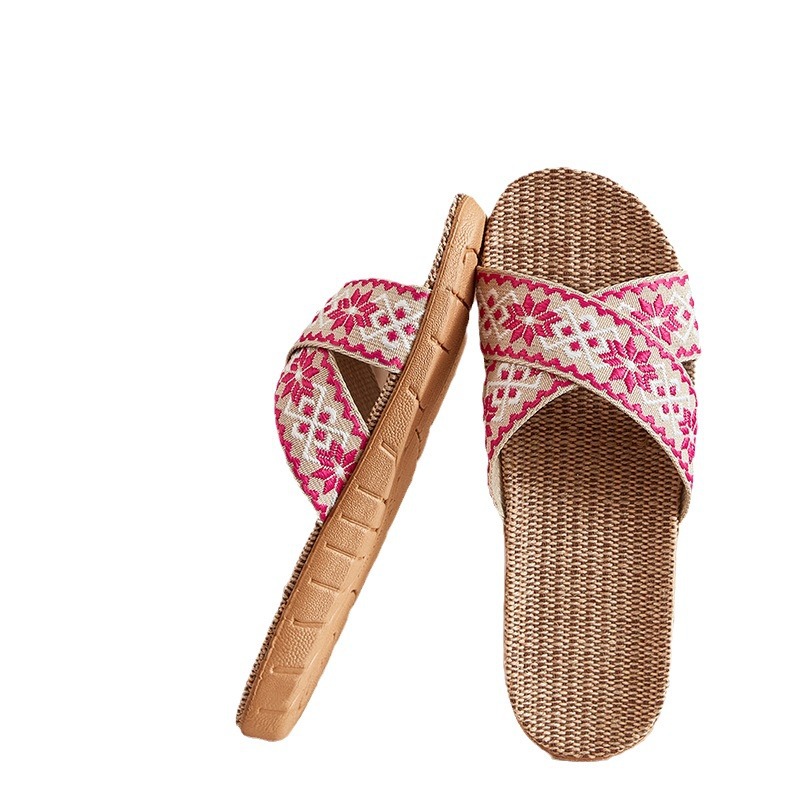 Factory direct sales of home linen slippers, women's indoor anti-slip and wear-resistant couple slippers, men's all-season floor slippers wholesale Application Scenario