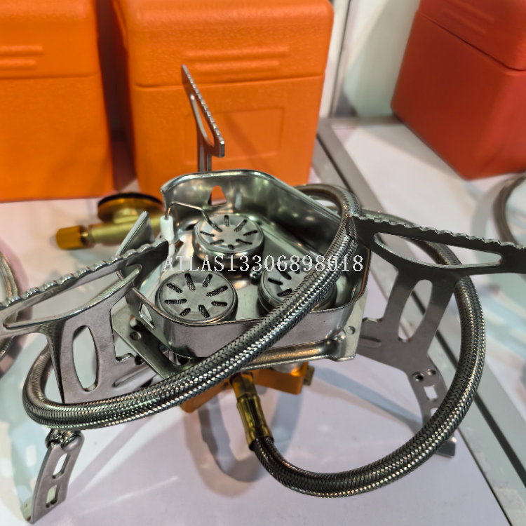 Outdoor portable three-head stove, barbecue, mountain climbing and camping windproof stove, camping fierce stove, gas stove, self-driving tour stove Application Scenario