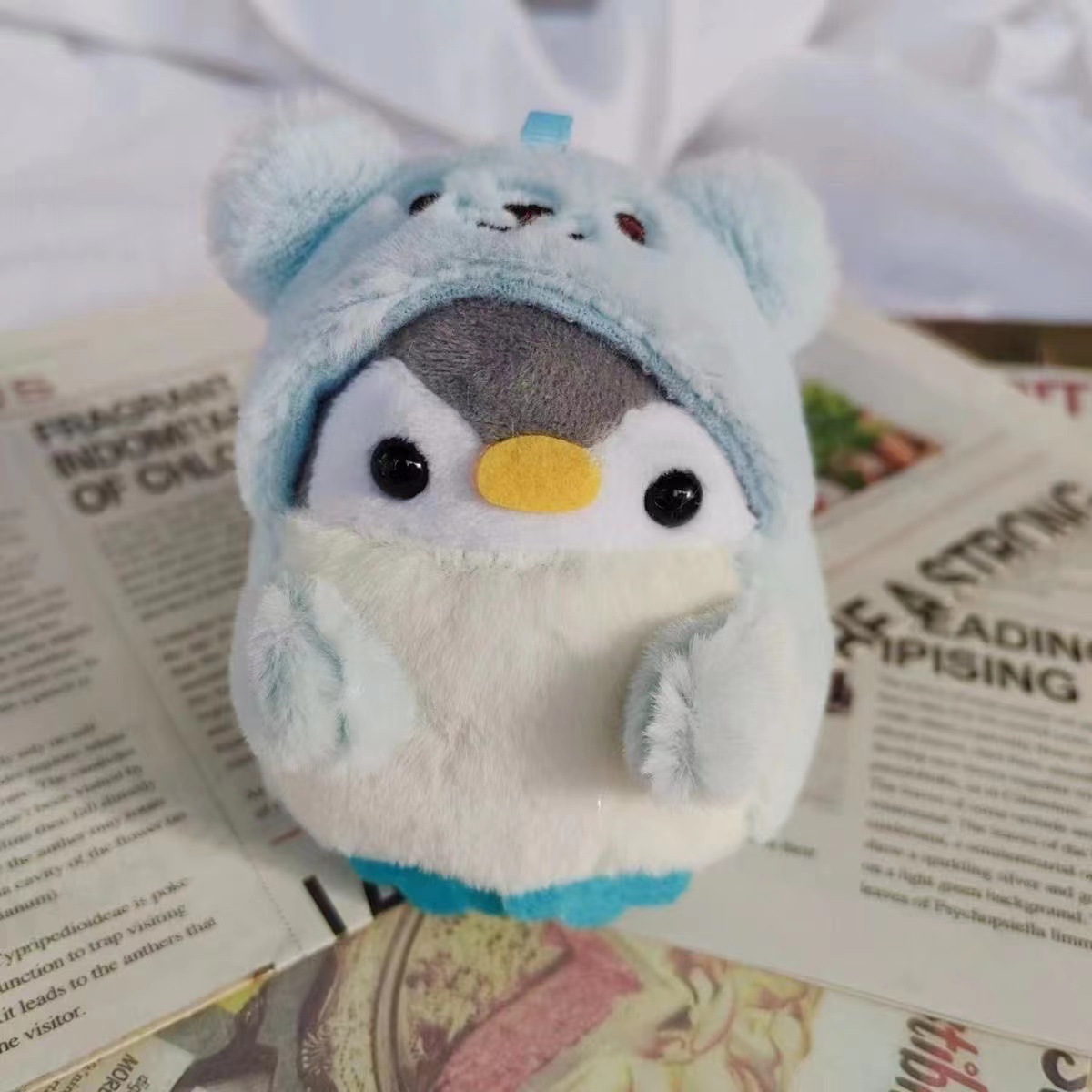 Japanese penguin plush toy cartoon doll key chain mini doll doll hanging gift Item Picture
