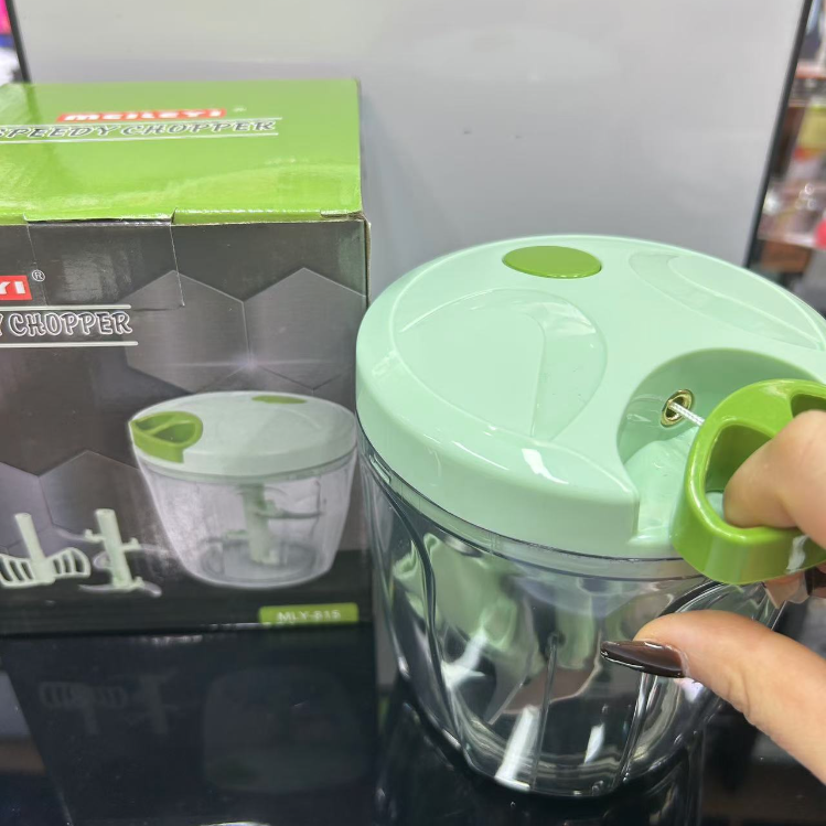 Large hand-cranked hand-pulled vegetable cutter, shredder, double-blade five-leaf shredder, blender Application Scenario
