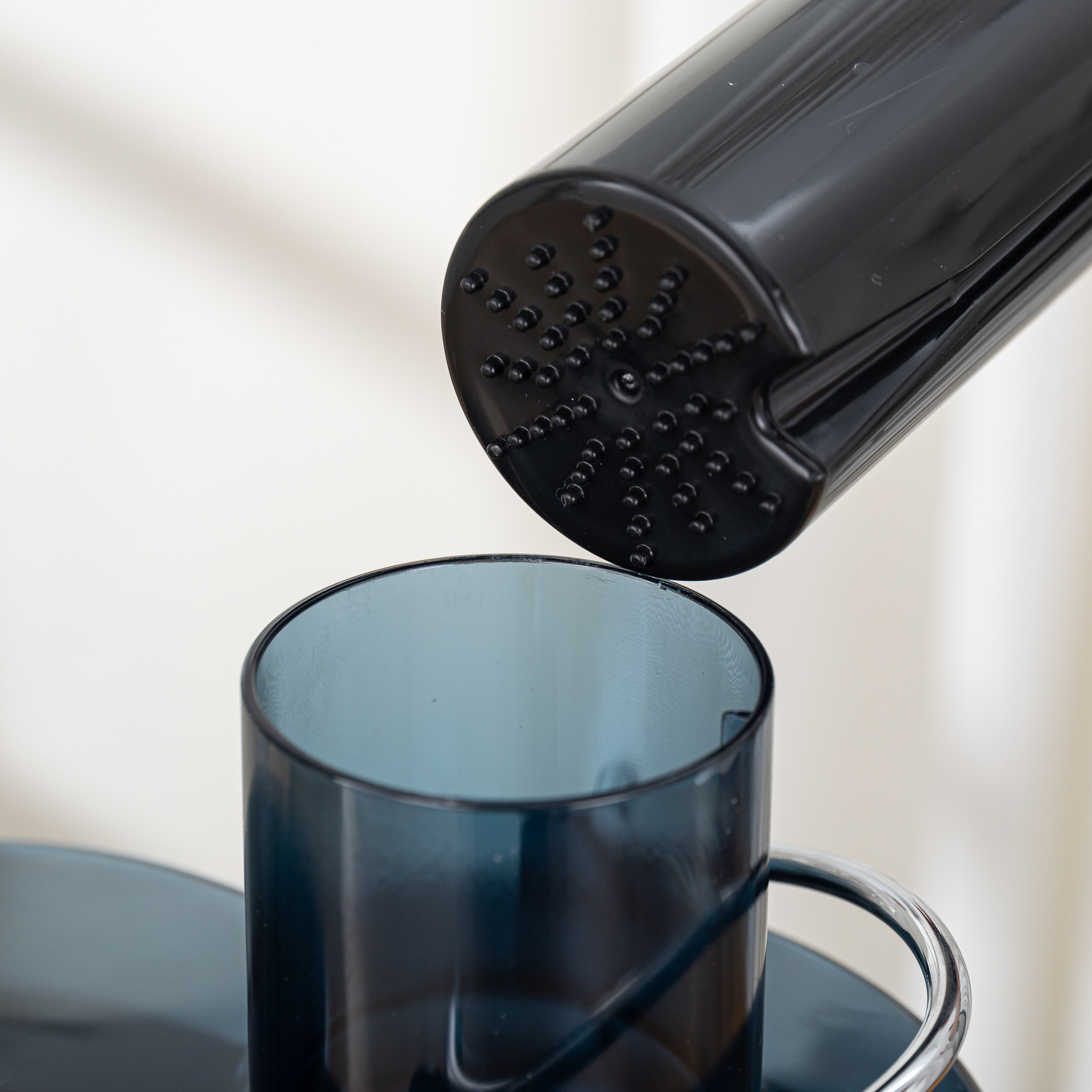 Household electric fruit press fruit juicer with residue and juice separation juicer details Picture