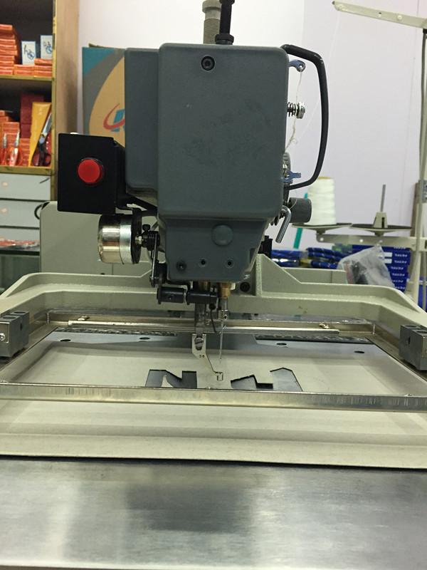 Computer pattern machines and electronic pattern machines are suitable for sewing various logos and shapes details Picture
