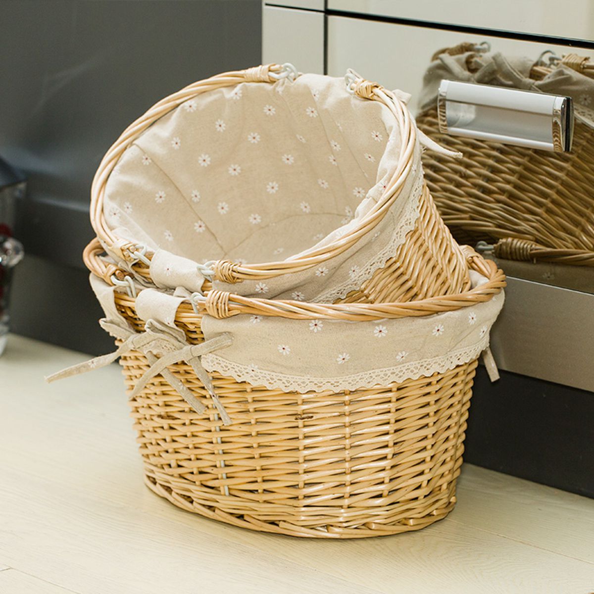 藤编收纳篮柳编购物盒草编化妆品收纳筐采摘带盖野餐箱野炊儿童篮