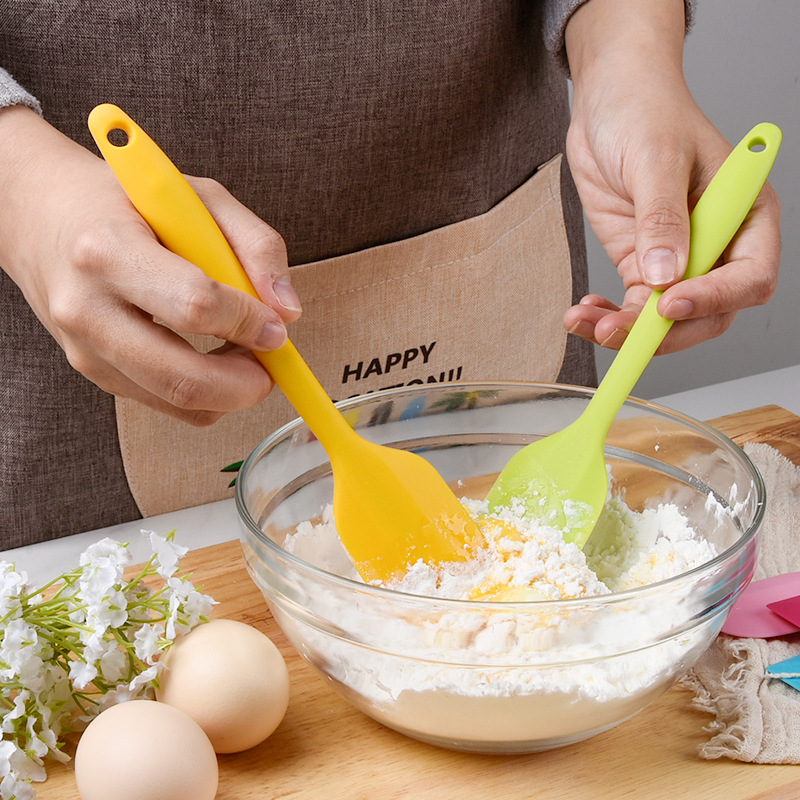 Small all-pack silicone spatula One-piece butter spatula Cake spatula Baking tool details Picture