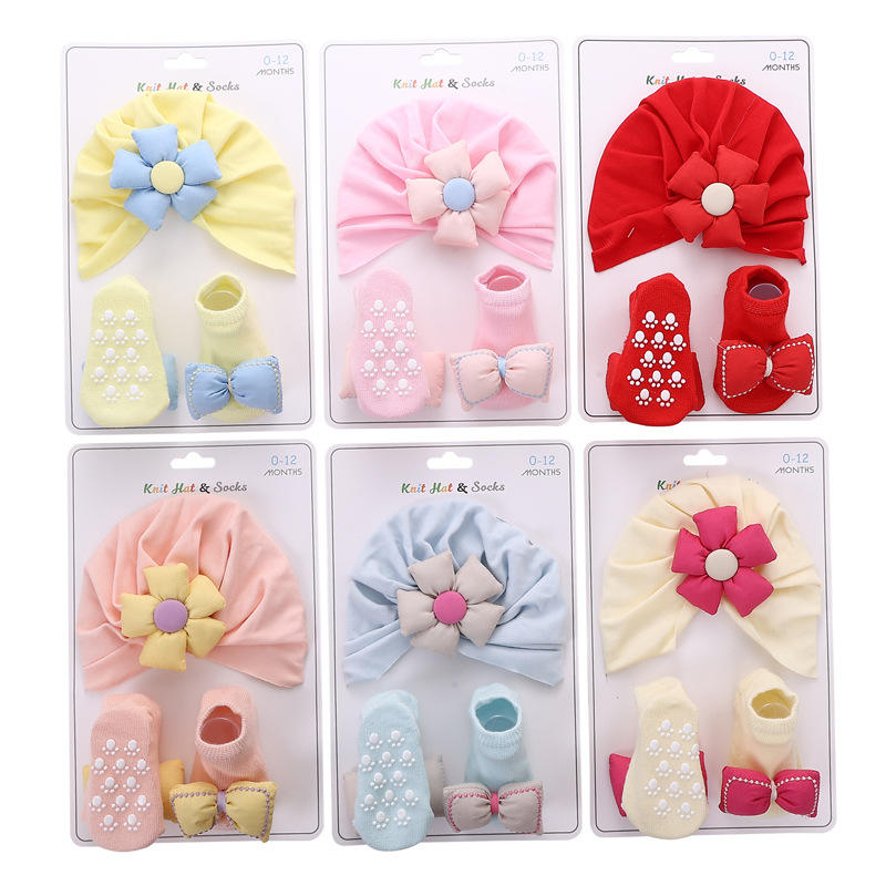 Cross-border princess cute bow baby socks foreign trade Europe and the United States non-slip glue baby socks hat set Application Scenario