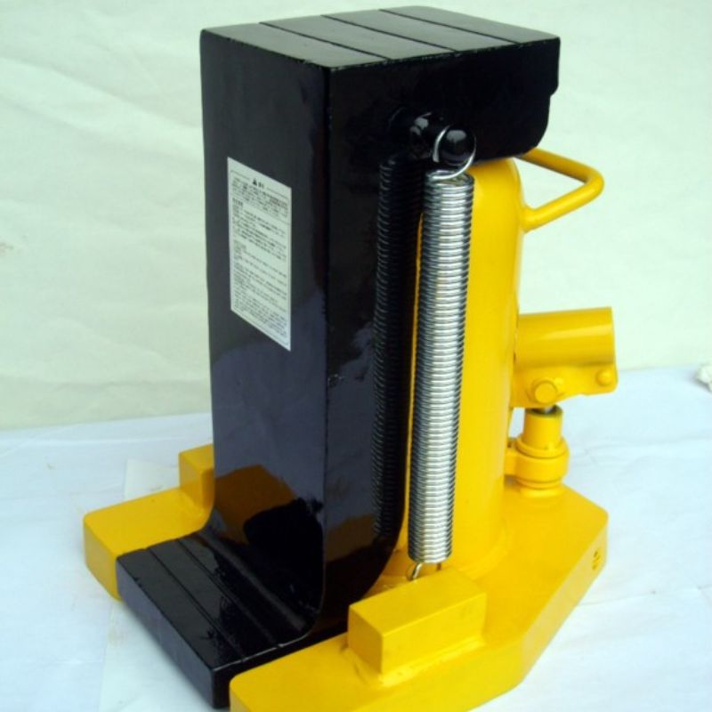 The manufacturer supplies claw-type jacks, vertical hydraulic jacks, 10-ton and 20-ton duckbill type cross-top and low-position track-lifting machines Specification image