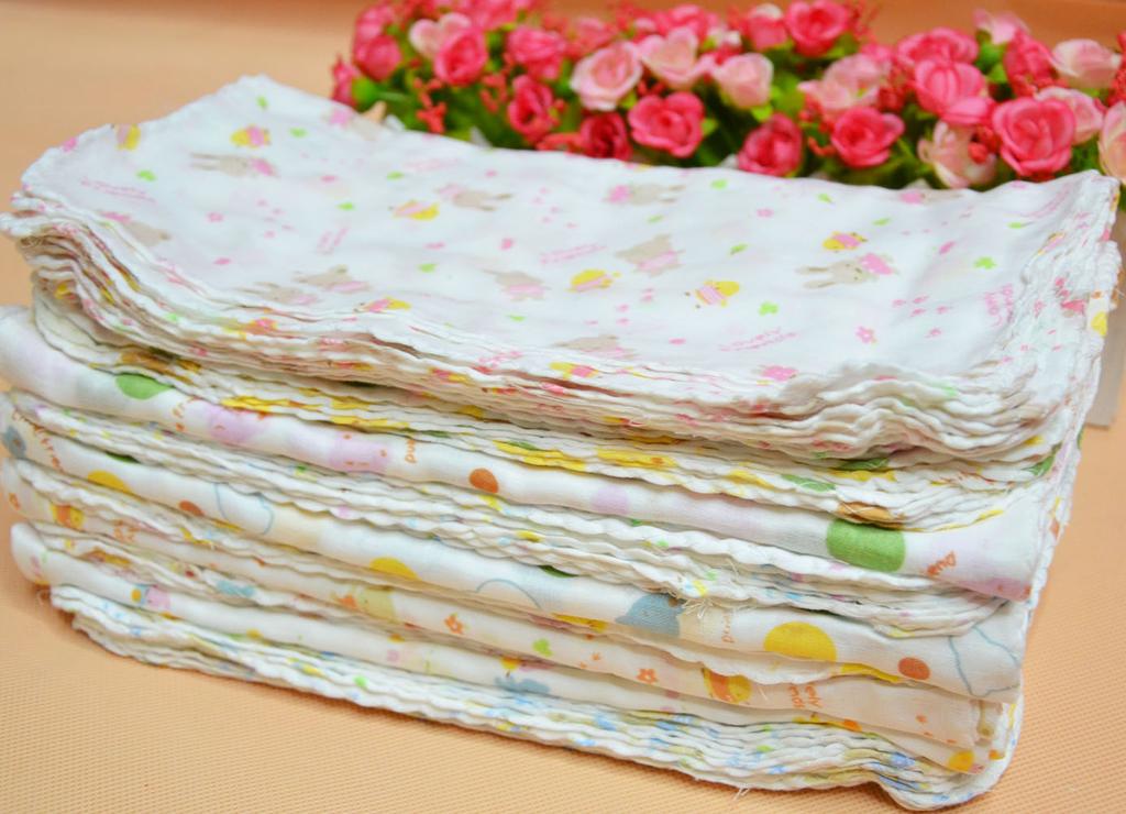 Double-layer gauze handkerchiefs, baby wipes, towels, feeding wipes, small square towels