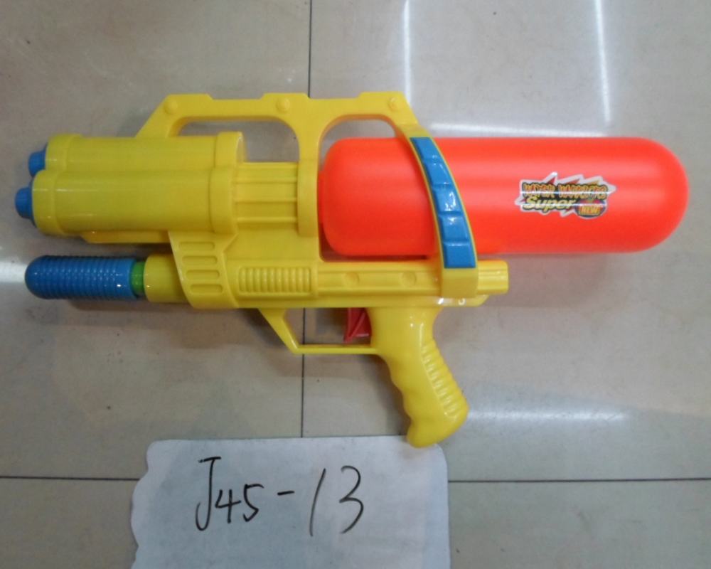 New model 6000 water gun with three nozzles and pressure