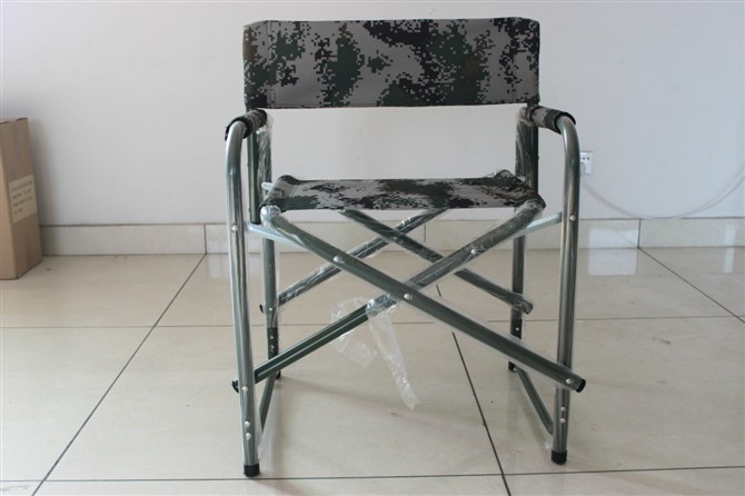 Supply camo director chair folding leisure chair in a variety of colors with table for easy carrying thumbnail