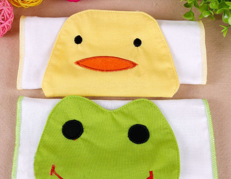 Children's gauze sweat-absorbing wipes, baby sweat pads, sweat-absorbing wipes, four-layer back pads, small size Application Scenario