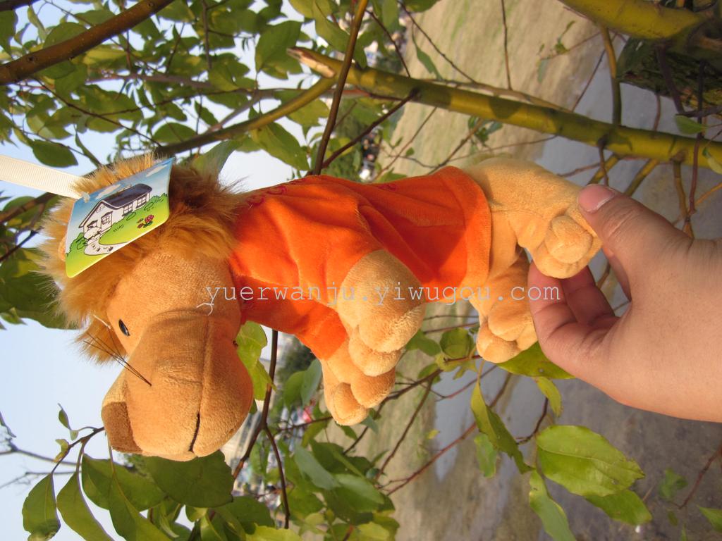 Plush pen case, portable dog pen case, student pen case, export pen case for foreign trade Application Scenario