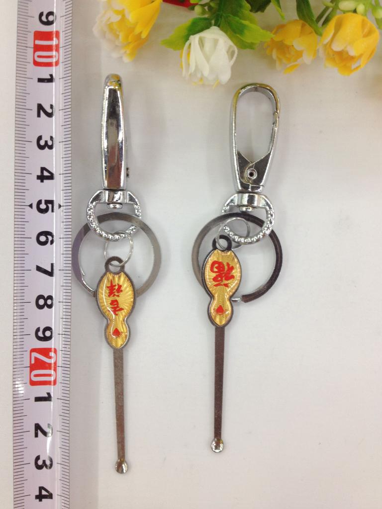 Xinmeida 2-yuan Store specializes in wholesale of ear spoons, keychains and alloy keychains Specification image