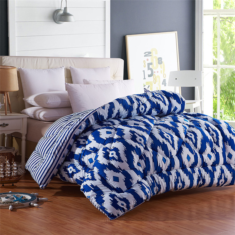 Yiwu Snow Pigeon thickened autumn and winter cotton quilt, student quilt, feather velvet cotton quilt, striped winter quilt core Specification image