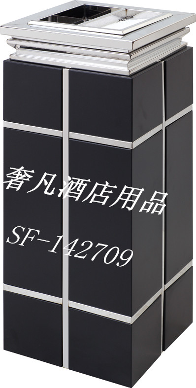 垃圾桶实物图