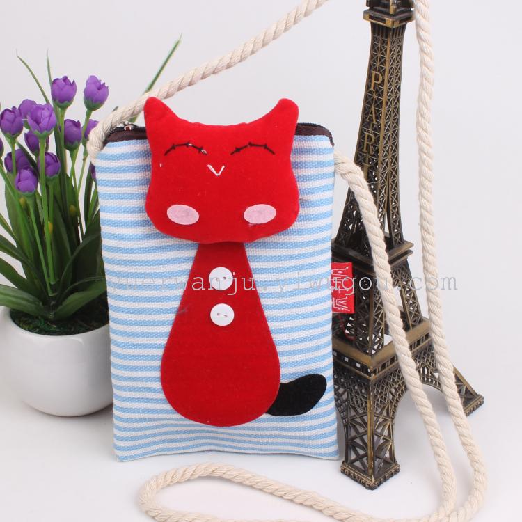 Madman Sail crossbody bag, mobile phone bag, girls' crossbody bag Application Scenario