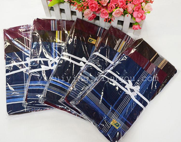The manufacturer supplies 430D polyester-cotton handkerchiefs and satin handkerchiefs of export quality for men