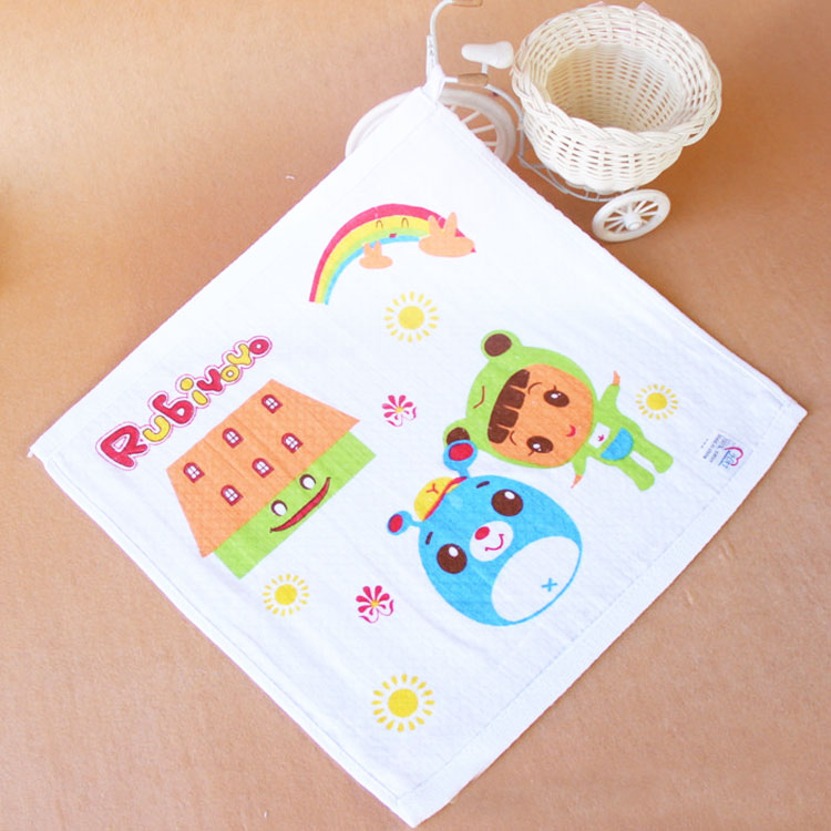 Double-layer honeycomb gauze towel 35*35, baby saliva towel, baby products, small square towel Application Scenario