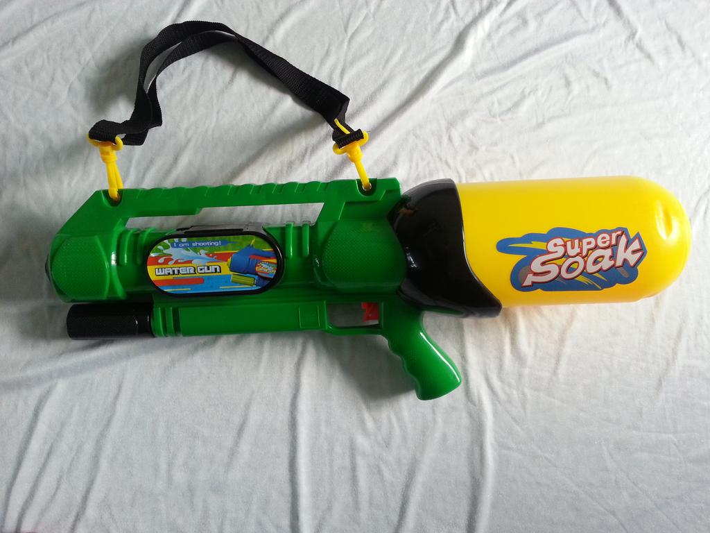 915 Water Gun Extra-large pressurized air water gun full figure