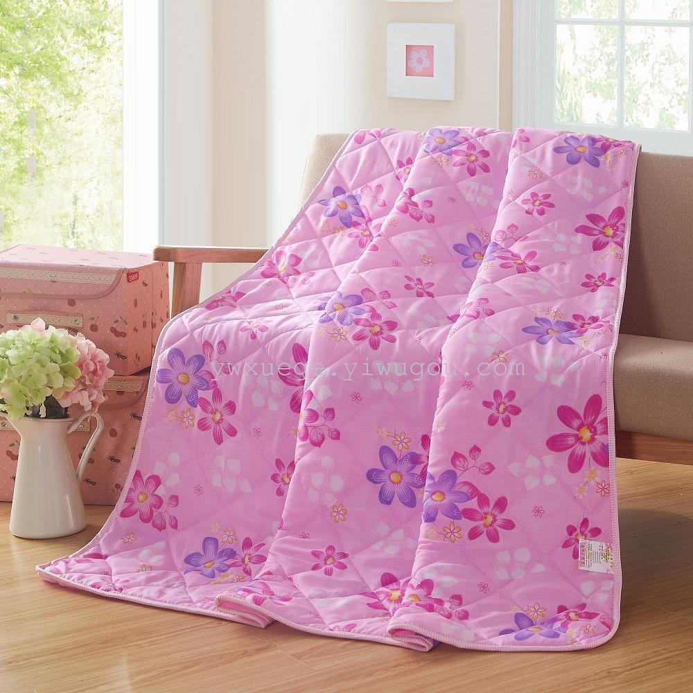 Air conditioner quilt, summer quilt, summer cool quilt, new single and double cute cartoon quilt, super soft brushed summer quilt, snow pigeon home textile bedding details Picture