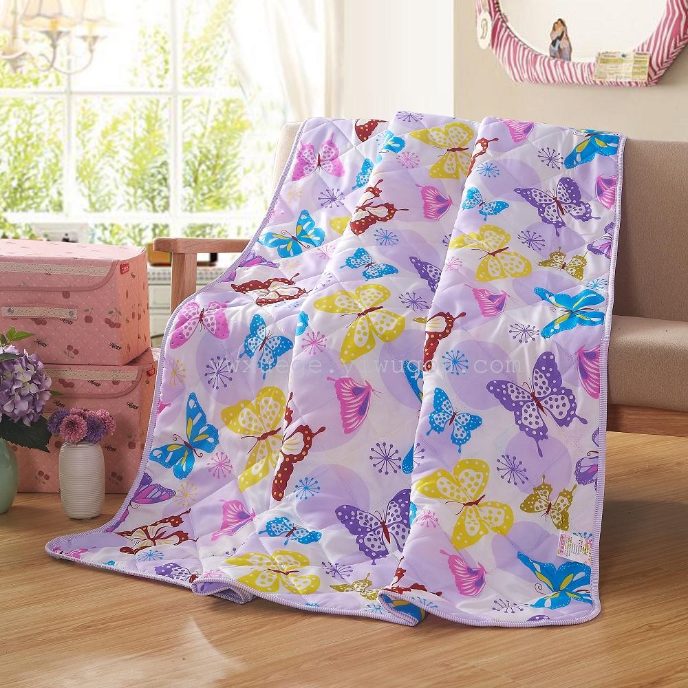 Spring and summer air-conditioned quilts are gentle and cool. Air-conditioned quilts for single and double people. New summer quilts are sold directly by the manufacturer details Picture