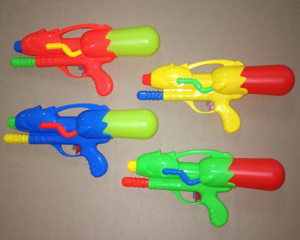 The water capacity of the 8137 water gun for air injection is 170ML details Picture