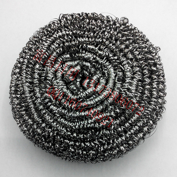Put two 25-gram steel wool cleaning balls in the pot and brush with a steel wool brush Specification image