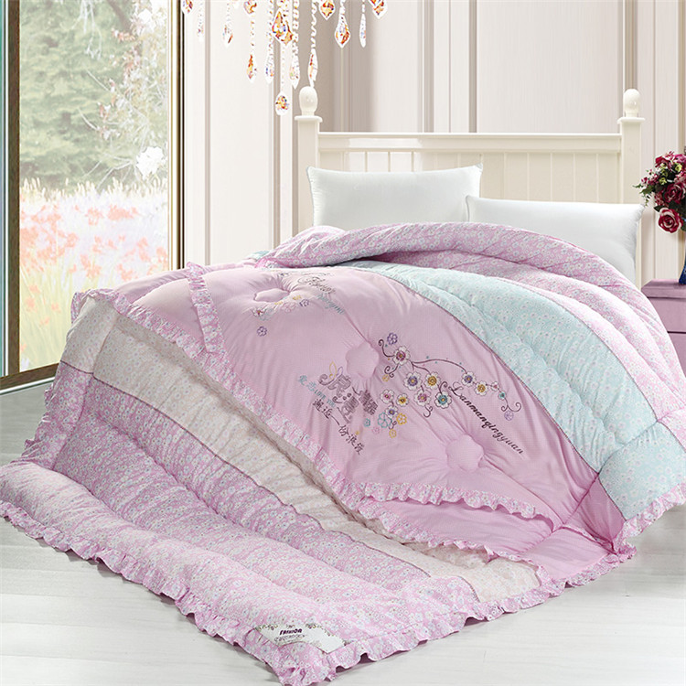 义乌雪鸽 韩版绣花被芯  加厚保暖棉被 冬被绣花  厂家批发