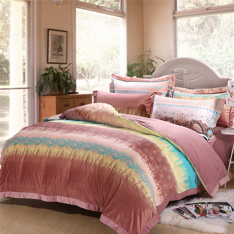 Yiwu Snow Pigeon Short plush four-piece set European-style wedding multi-piece set bedding
