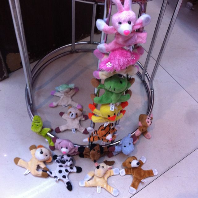 Plush toys, plush fridge magnets, foreign trade fridge magnets, small animal ice stickers, small fridge magnets Application Scenario