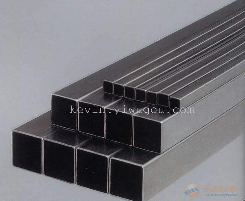 The manufacturer produces square tubes, square steel pipes and black annealed square tubes, which are exported to the Middle East and Africa