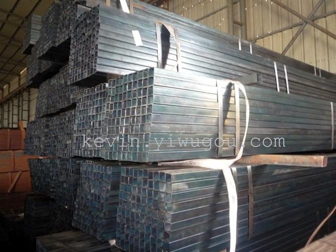 The manufacturer's shipbuilding industry produces various square tubes, square steel pipes, black annealed square tubes, and galvanized square tubes, which are exported to Africa