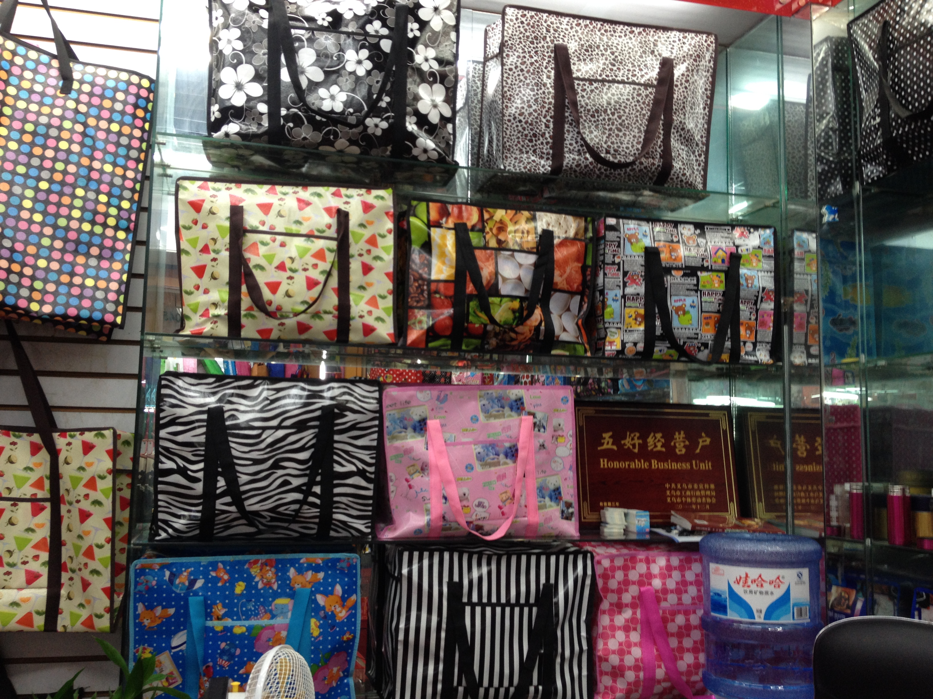 Shopping bags, handbags, opp bags, non-woven bags, woven bags, non-woven laminated bags details Picture