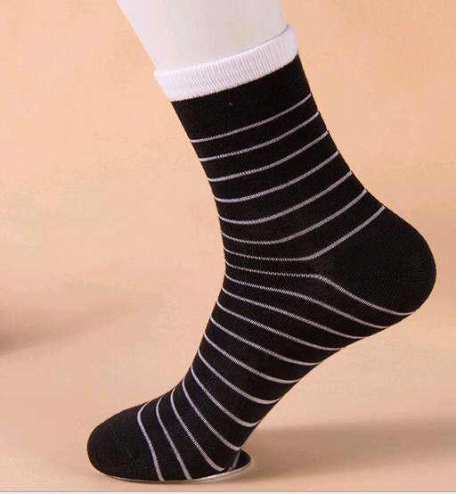 运动、休闲棉袜实物图