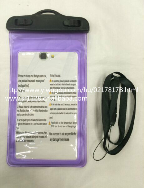 Clip mobile phone waterproof bag, outdoor waterproof bag Application Scenario