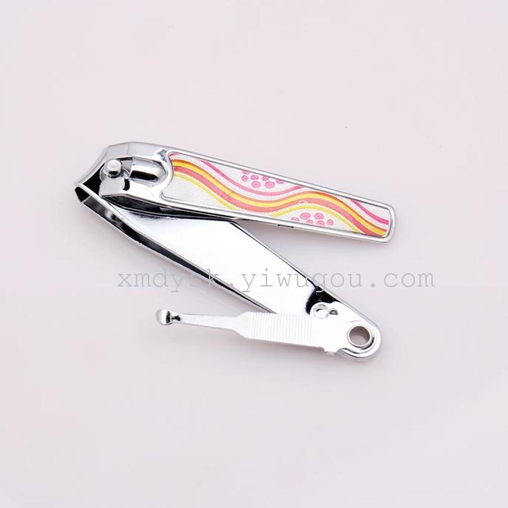 Yiwu Small Commodities Xinmeida Golden Resin Nail Clippers and Nail Clippers Factory Direct sales Application Scenario
