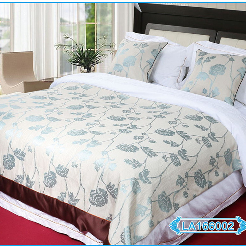 Shefan Hotel supplies bed sheets, bed covers and bed flags for five-star hotels