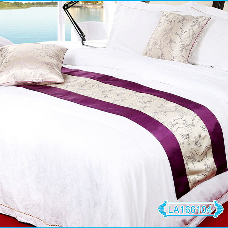 Shefan Hotel supplies bed sheets, bed covers and bed flags for five-star hotels