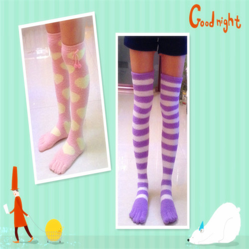 Street stall coral fleece knee-length women's socks, women's socks, sleeping socks, high loop floor socks