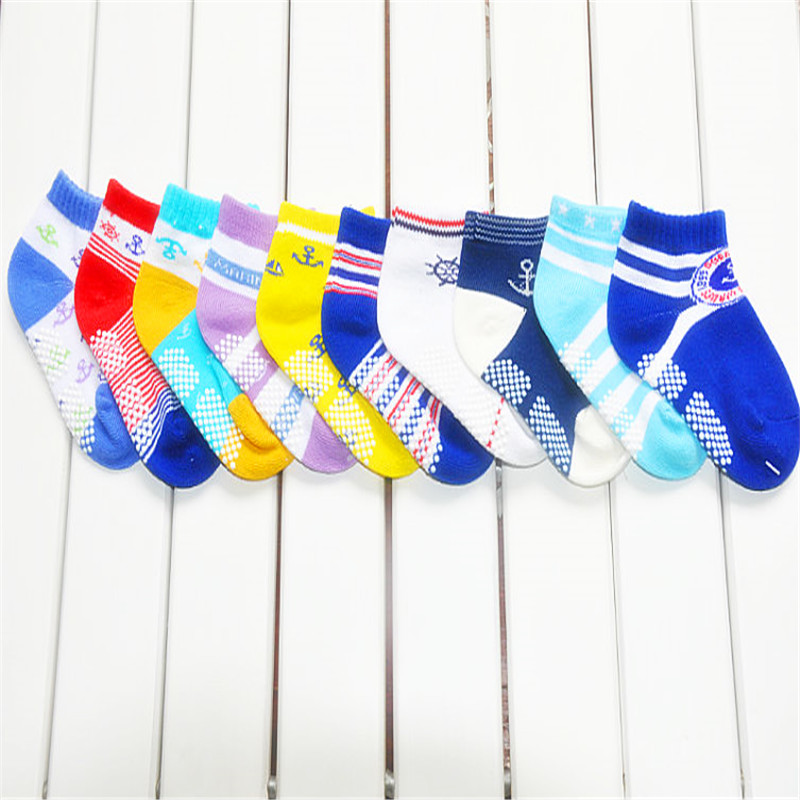 Street stall children's socks, baby ship socks, floor socks, anti-slip cotton socks, baby socks, children's socks Application Scenario