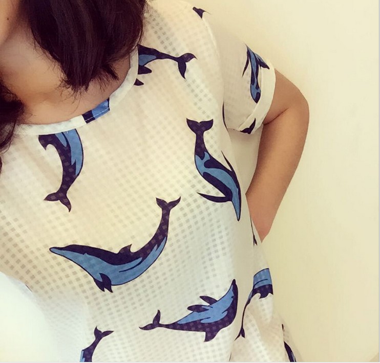 New Korean-style large-sized cartoon short-sleeved T-shirt for women's loose chiffon top Specification image