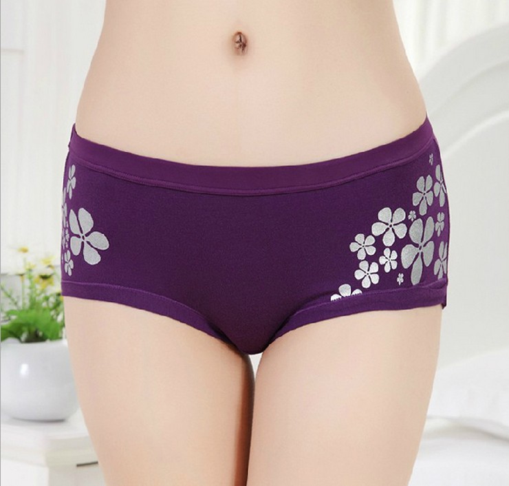 Seamless silver embossed small flower women's triangular underpants, bamboo fiber hip-lifting low-waist women's underpants