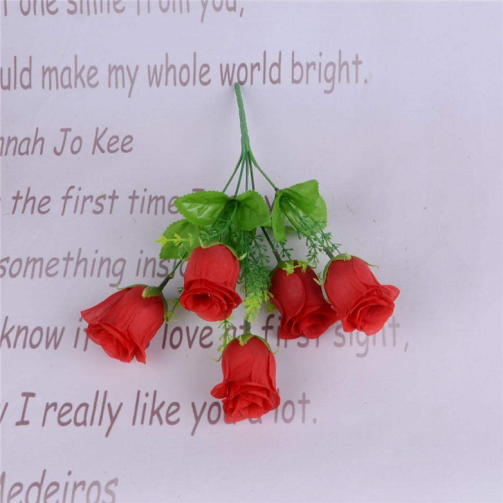 Five fake spring buds of the artificial flower figure Application Scenario