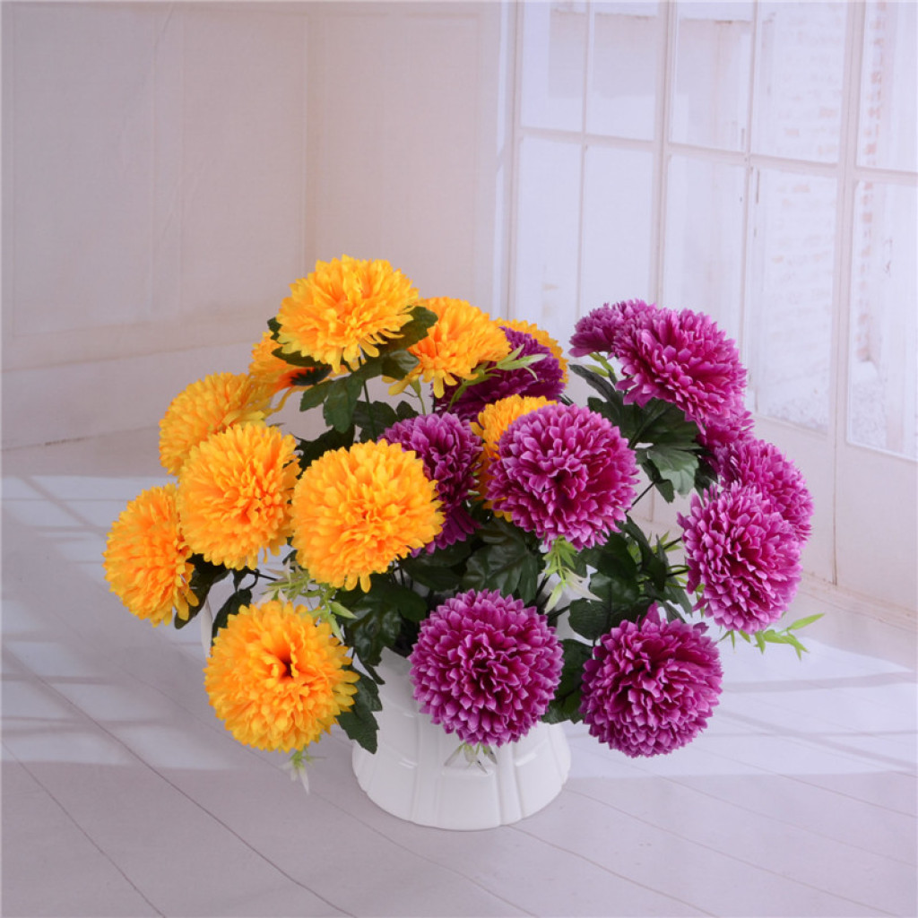 The artificial flower figure is a fake flower with 10 large lilacs Application Scenario