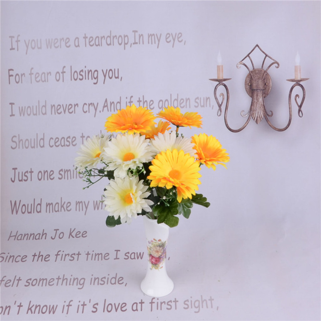 The artificial flower figure is a fake flower with five yellow-tipped chrysanthemums Specification drawing