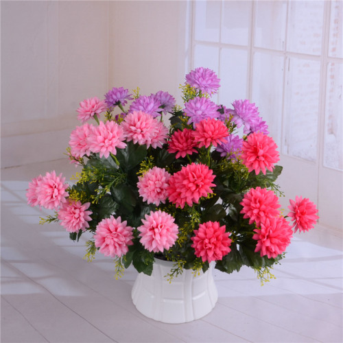 The simulated flower figure is a fake flower with 12 heads of curved tubes containing chrysanthemums full figure