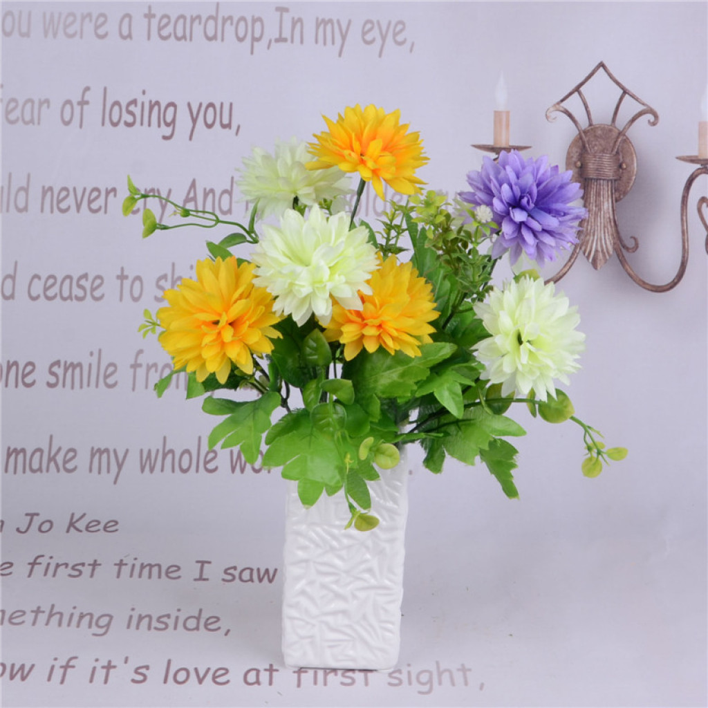 Five artificial flower figures of spring-colored pointed-ball chrysanthemums Application Scenario