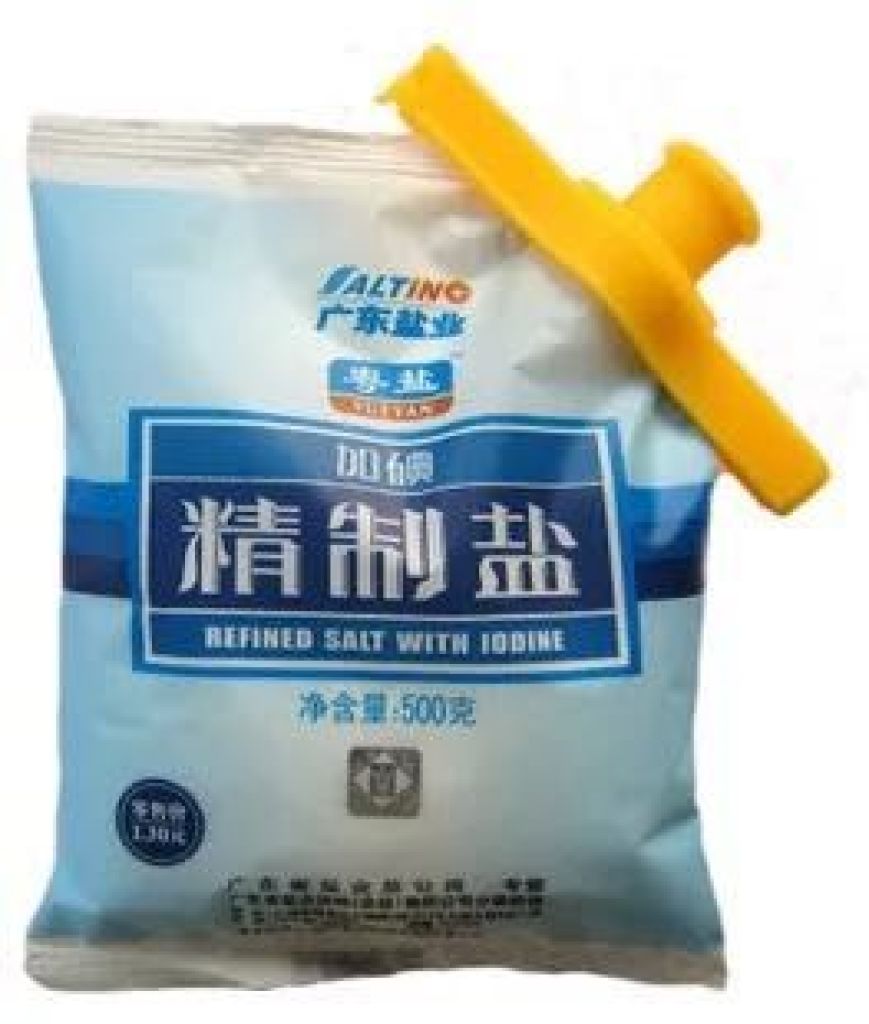 Sealed discharge nozzle, seasoning food sealing clamp, sealing clip, discharge port sealer, moisture-proof Application Scenario