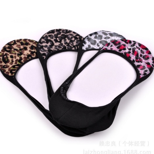 Wholesale invisible ship socks, leopard print mesh socks, Korean style fashionable floor socks, women's shallow socks
